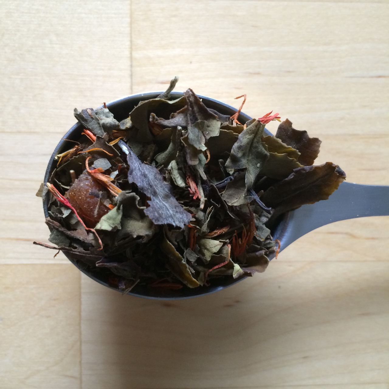 DAVIDsTEA's White Nectarine Tea Review Tea in Spoons