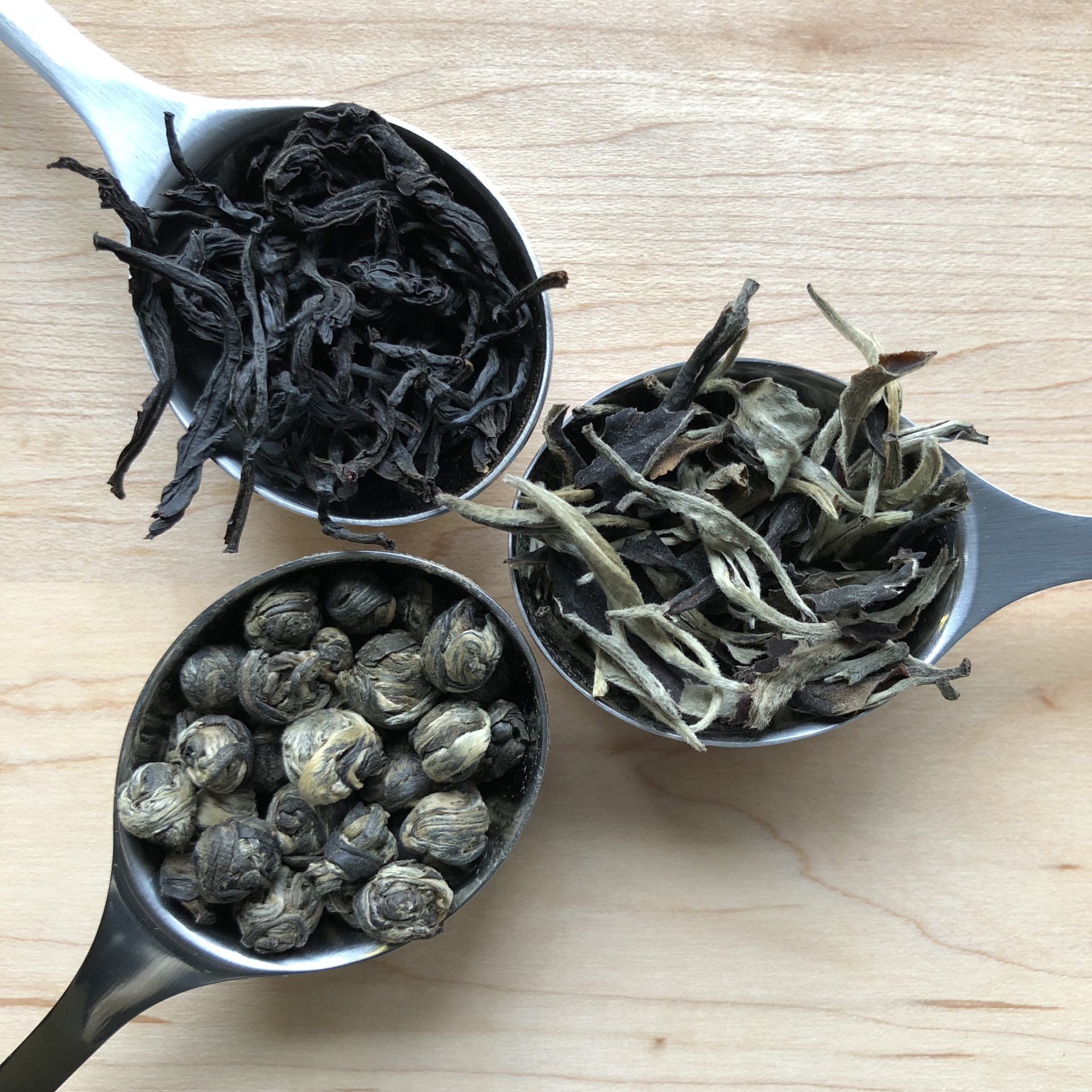 Beautiful Taiwan Tea Company White Green Oolong Tea Spoons