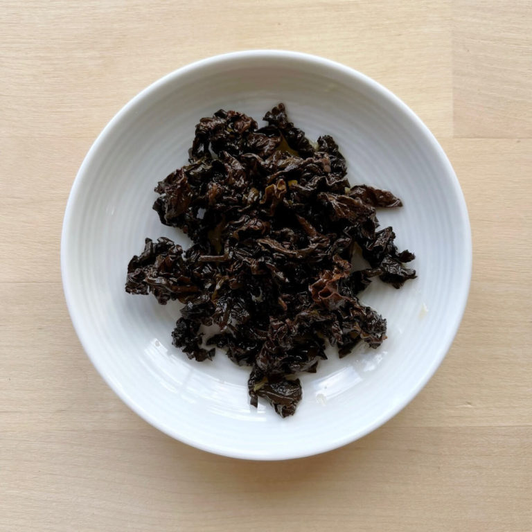 WhatCha's Taiwan Amber GABA Oolong Tea Tea Review Tea in Spoons